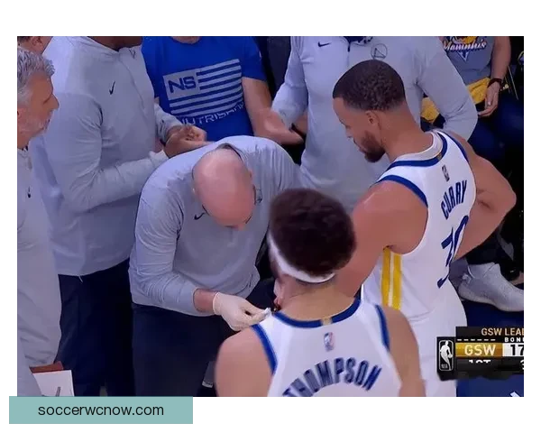 勇士掘金激烈冲突三人被吹技术犯规 小佩顿撞倒对手遭遇一级恶犯